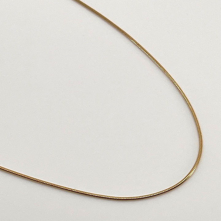 Aqlaperlis Jewellery: Round Snake Chain Necklace Gold V/F